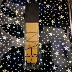 Nars natural radiant longwear foundation in shade medium 3 Stromboli
